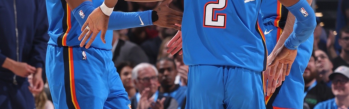 九游会下载-连续50胜赛季！马刺一骑绝尘 宇宙勇第10 经典二人组三巨头齐上榜